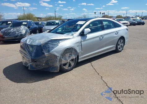 2017 Hyundai Sonata Hybrid Limited from USA, damaged, VIN KMHE34L15HA056042
